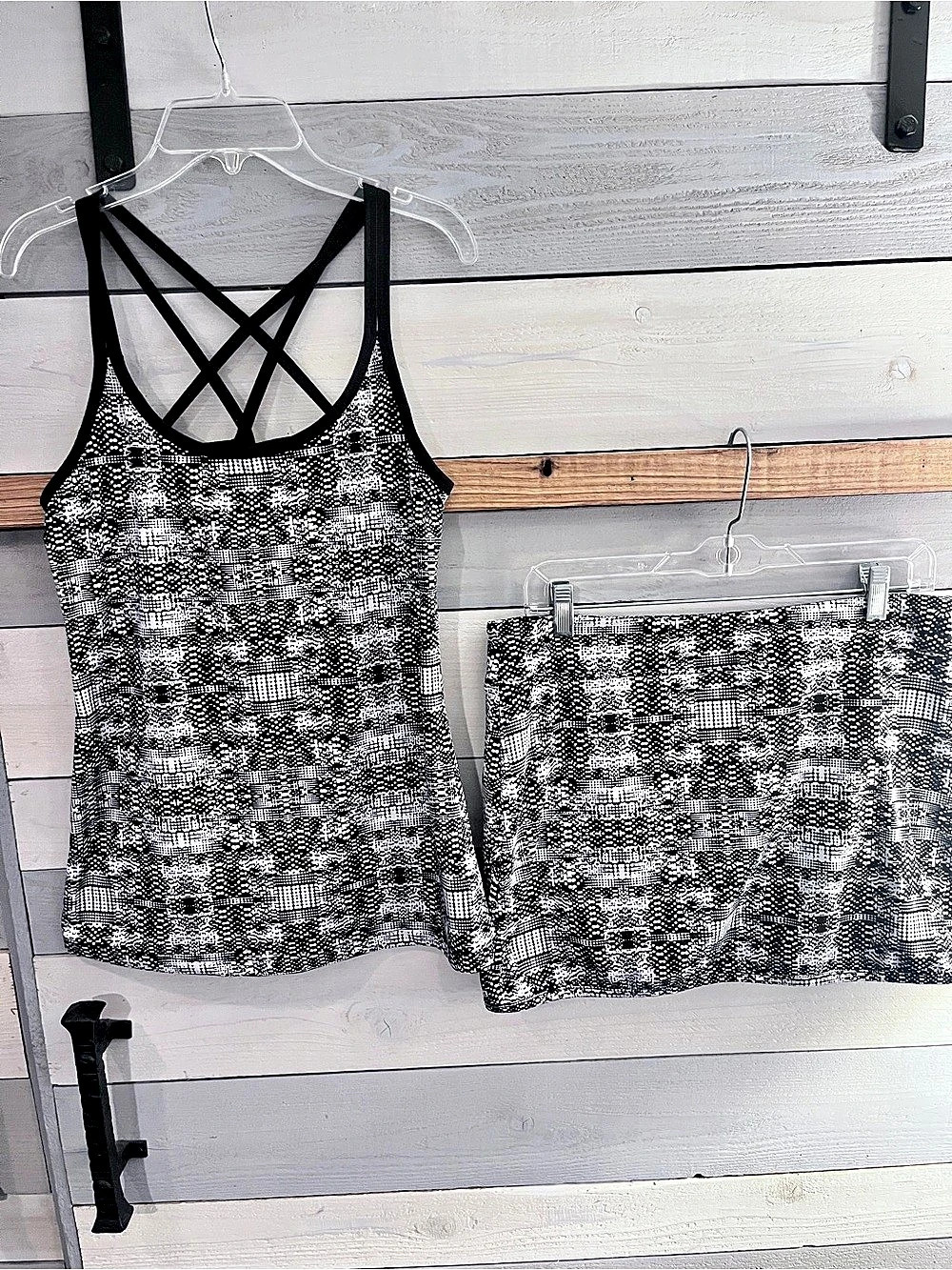 Soybu Black & White Athletic Set (pickleball, tennis, running!